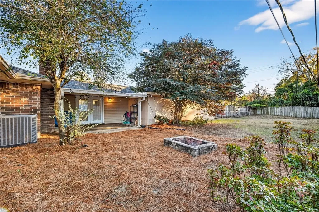 1121 Madrid Avenue Savannah GA 31406