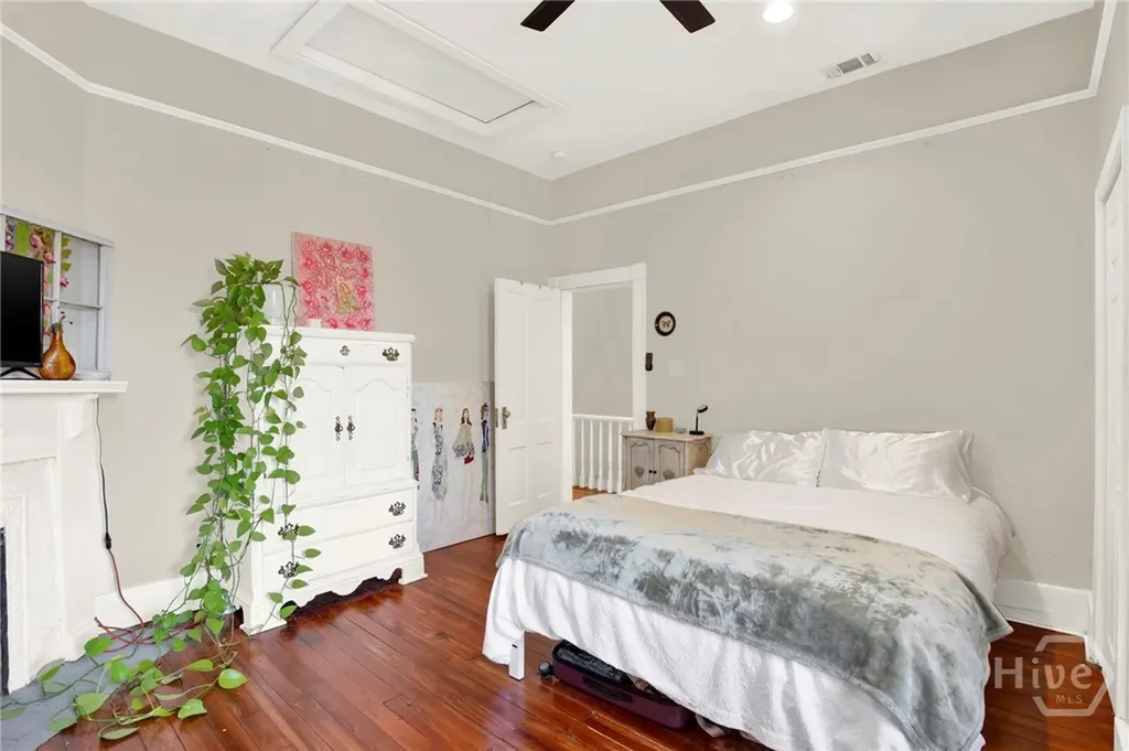 528 E Park Avenue Savannah GA 31401