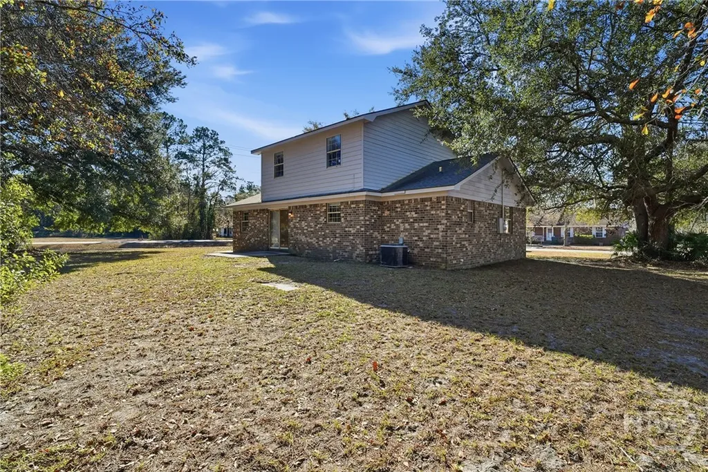 23 Sabreena Circle Hinesville GA 31313