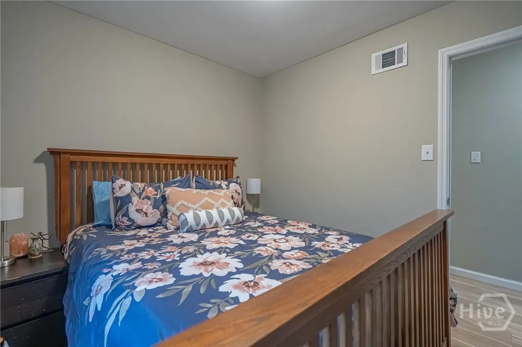 1919 E 51st Street Savannah GA 31404