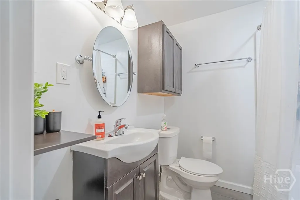 1919 E 51st Street Savannah GA 31404