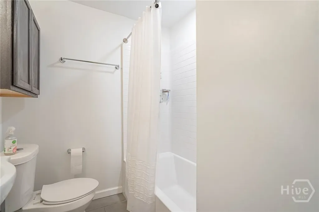 1919 E 51st Street Savannah GA 31404