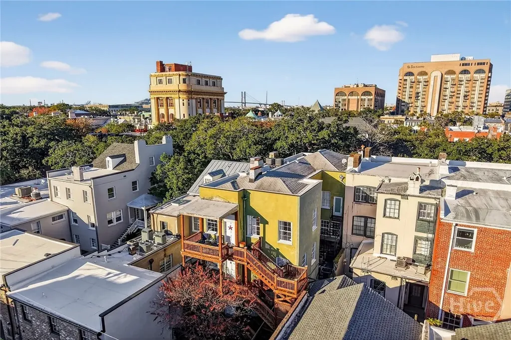 15 E Jones Street Savannah GA 31401