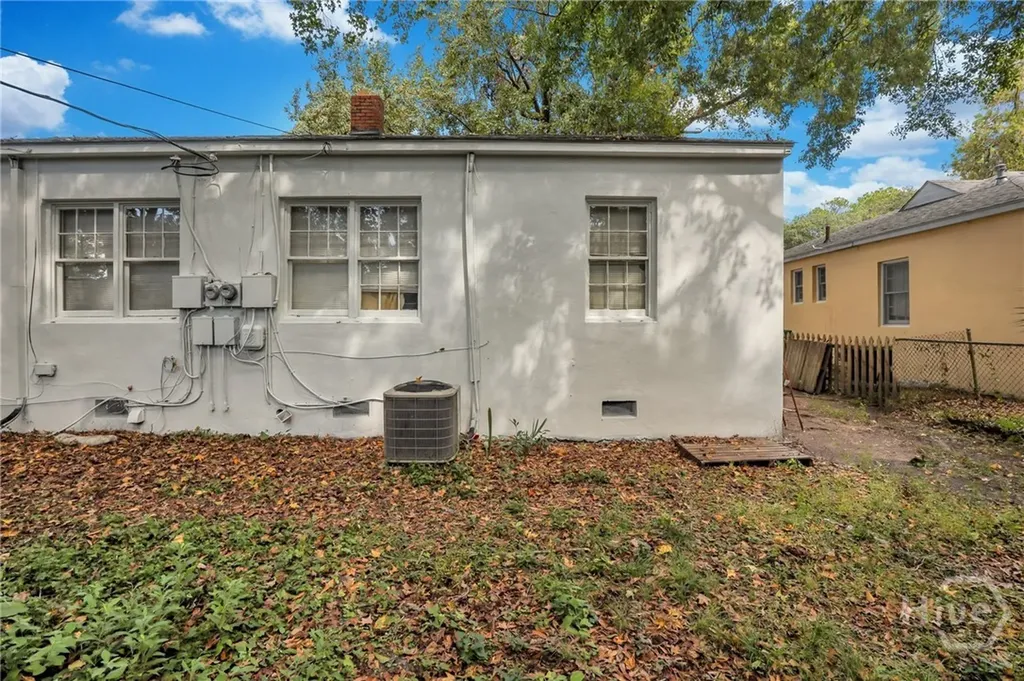 1313 E 55th Street Savannah GA 31404