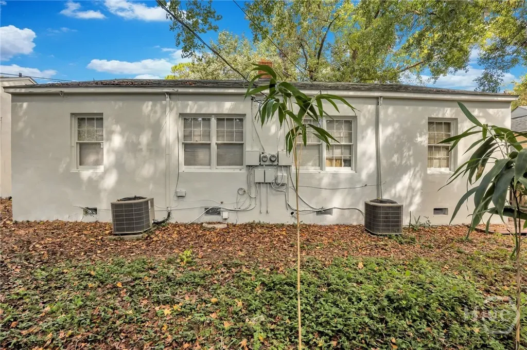 1313 E 55th Street Savannah GA 31404