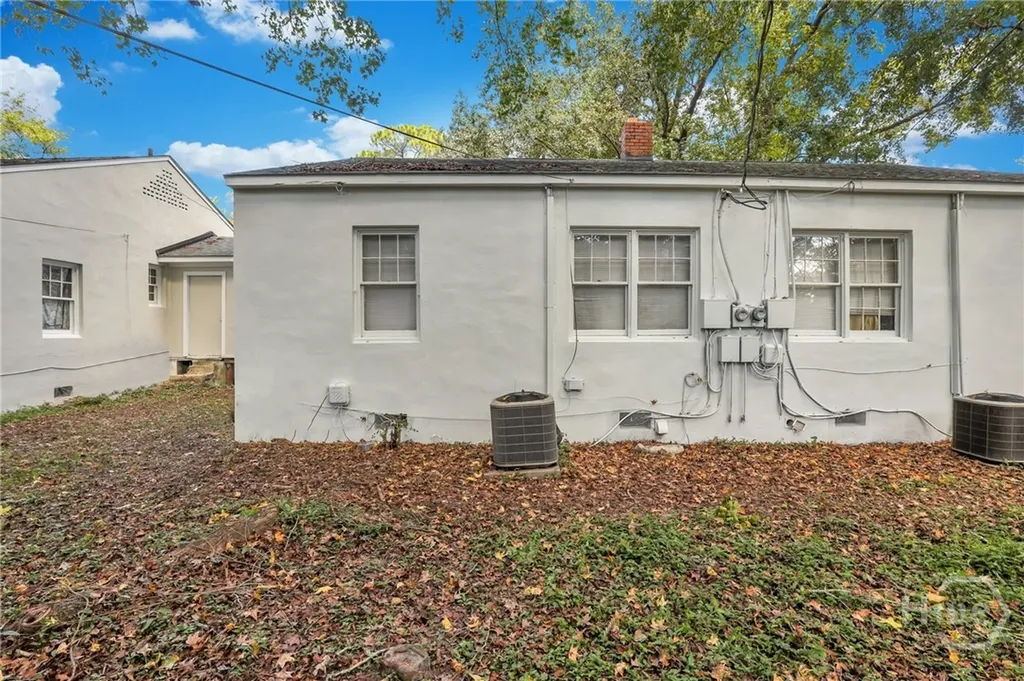 1313 E 55th Street Savannah GA 31404