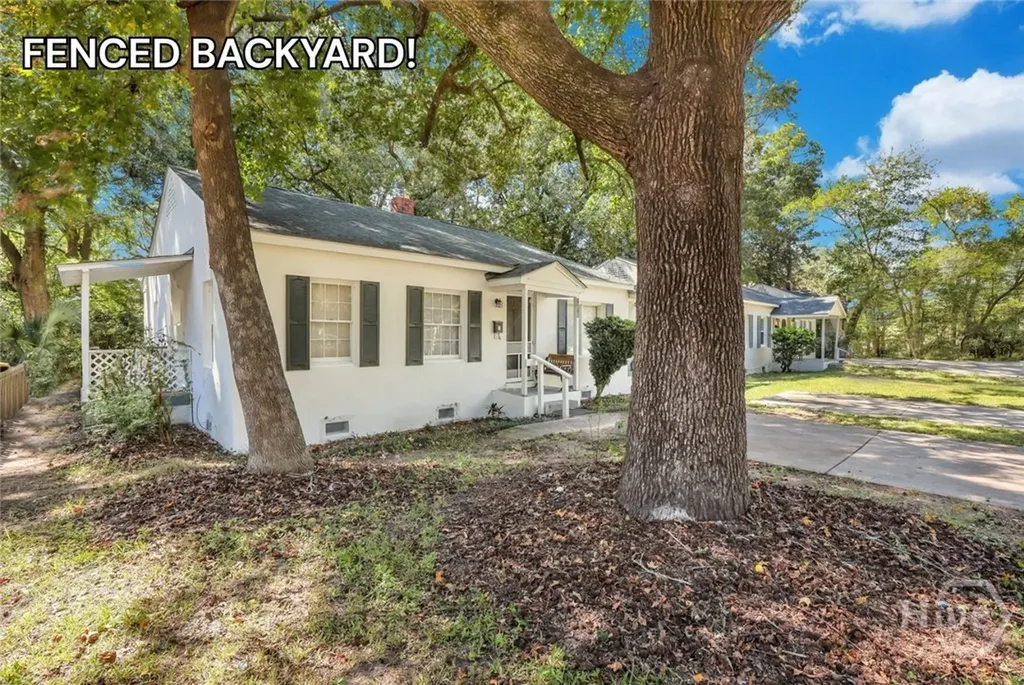 1313 E 55th Street Savannah GA 31404