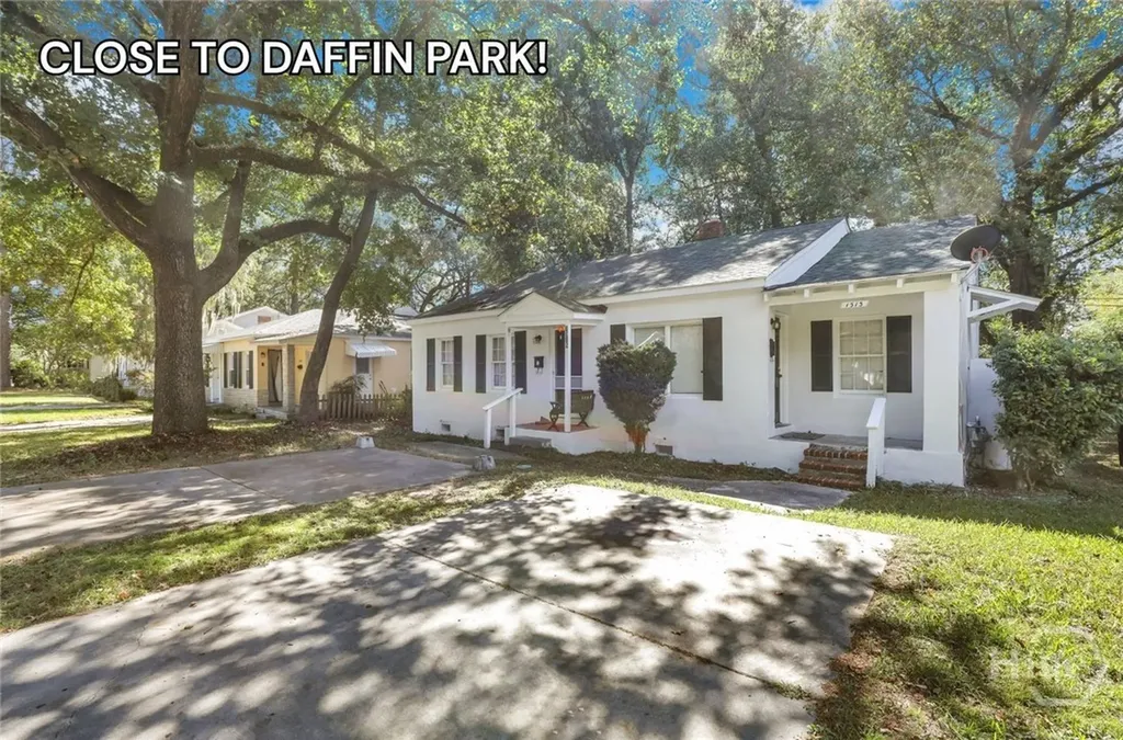 1313 E 55th Street Savannah GA 31404