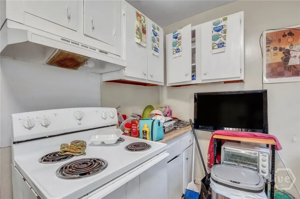 1313 E 55th Street Savannah GA 31404