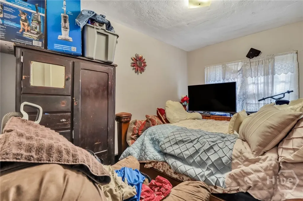 1313 E 55th Street Savannah GA 31404