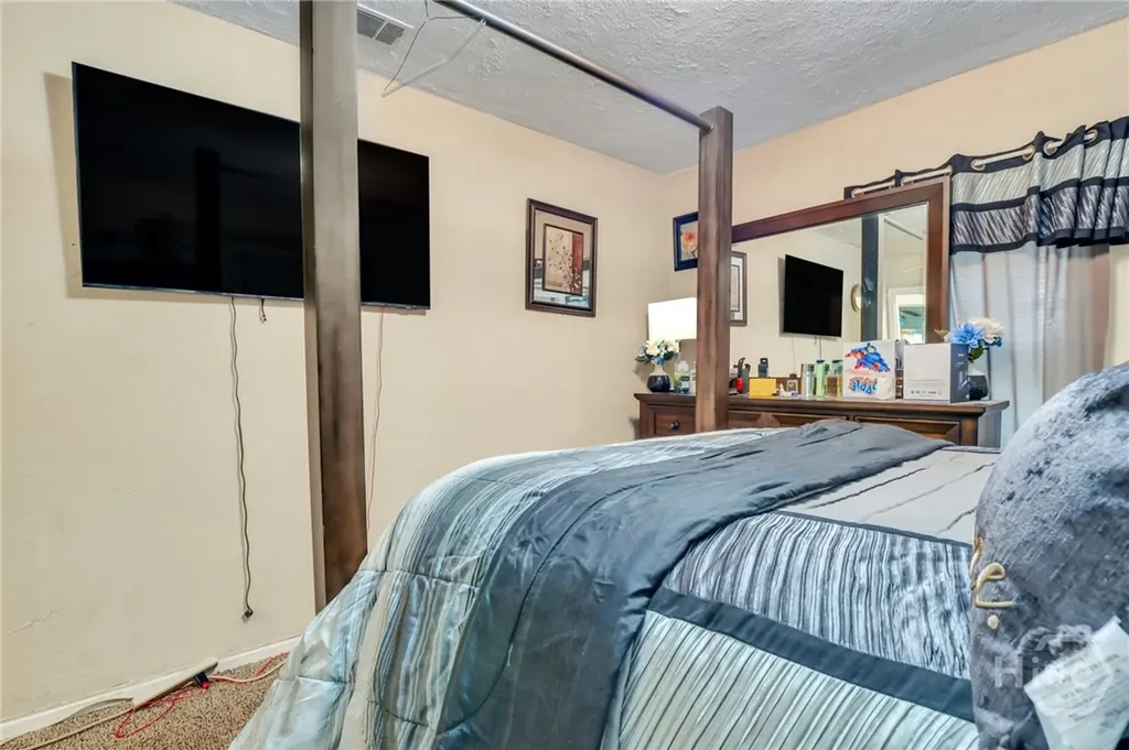 1313 E 55th Street Savannah GA 31404