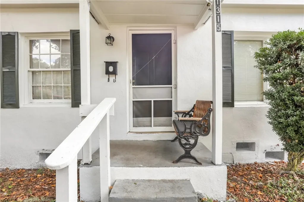 1313 E 55th Street Savannah GA 31404