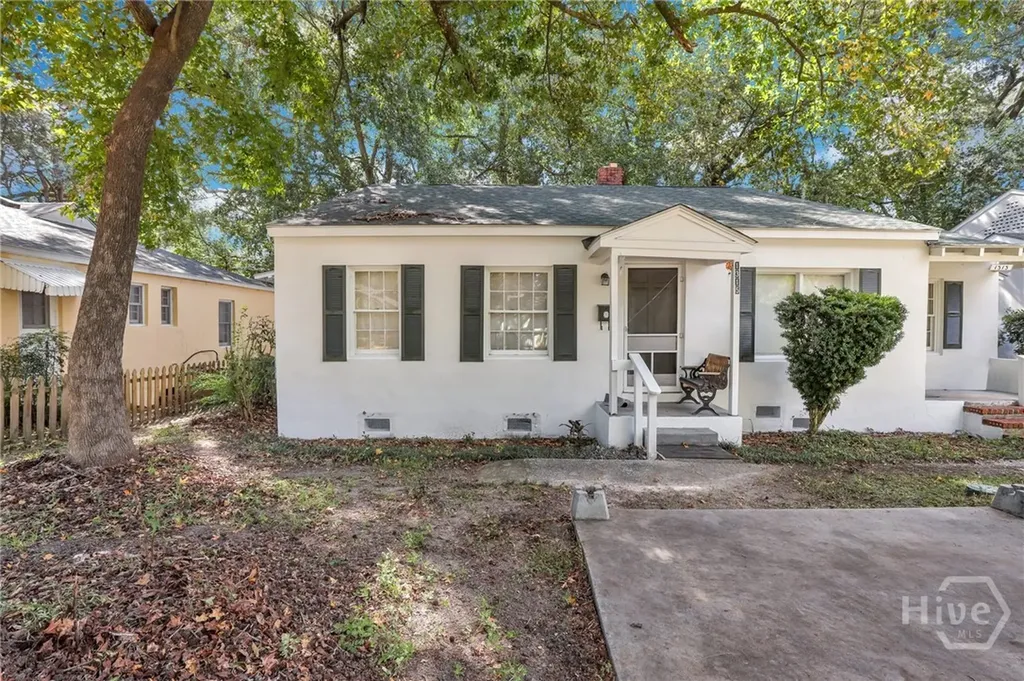 1313 E 55th Street Savannah GA 31404