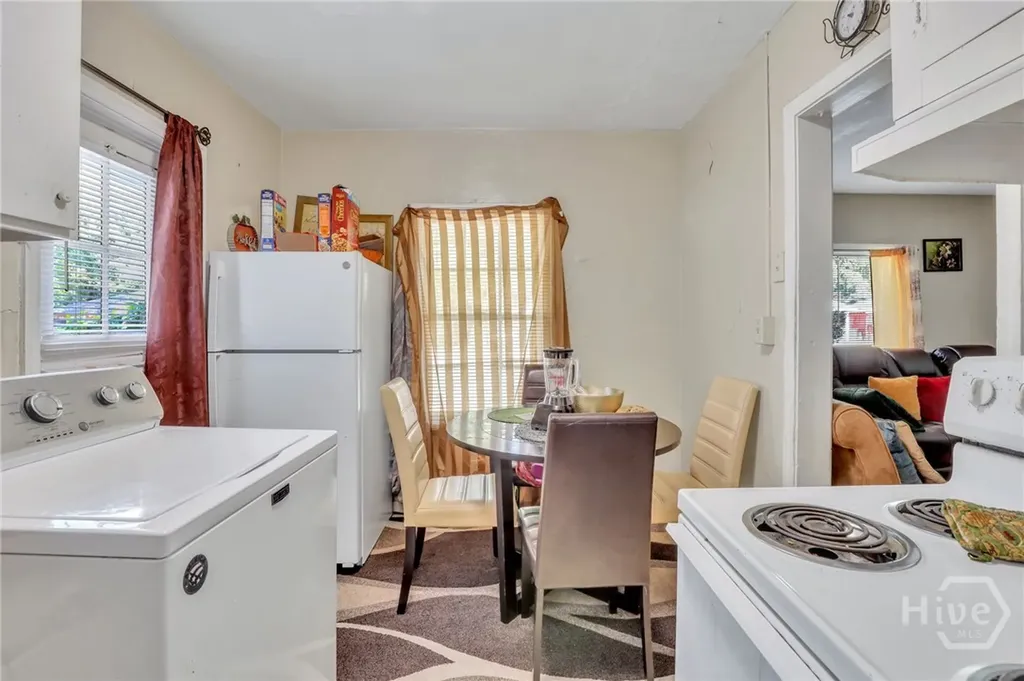 1313 E 55th Street Savannah GA 31404