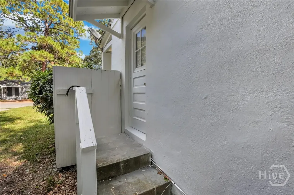 1313 E 55th Street Savannah GA 31404