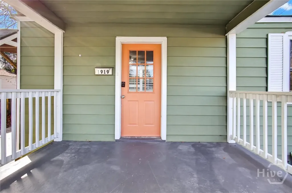 1919 Greenwood Street Savannah GA 31404