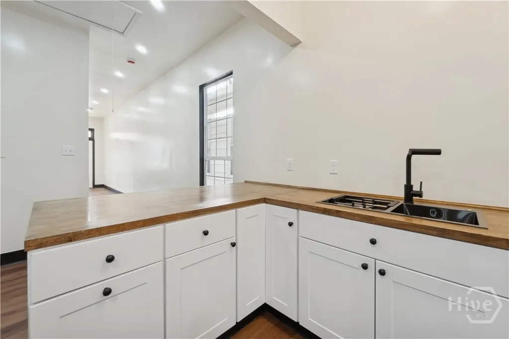 604 W 40th Street Savannah GA 31415