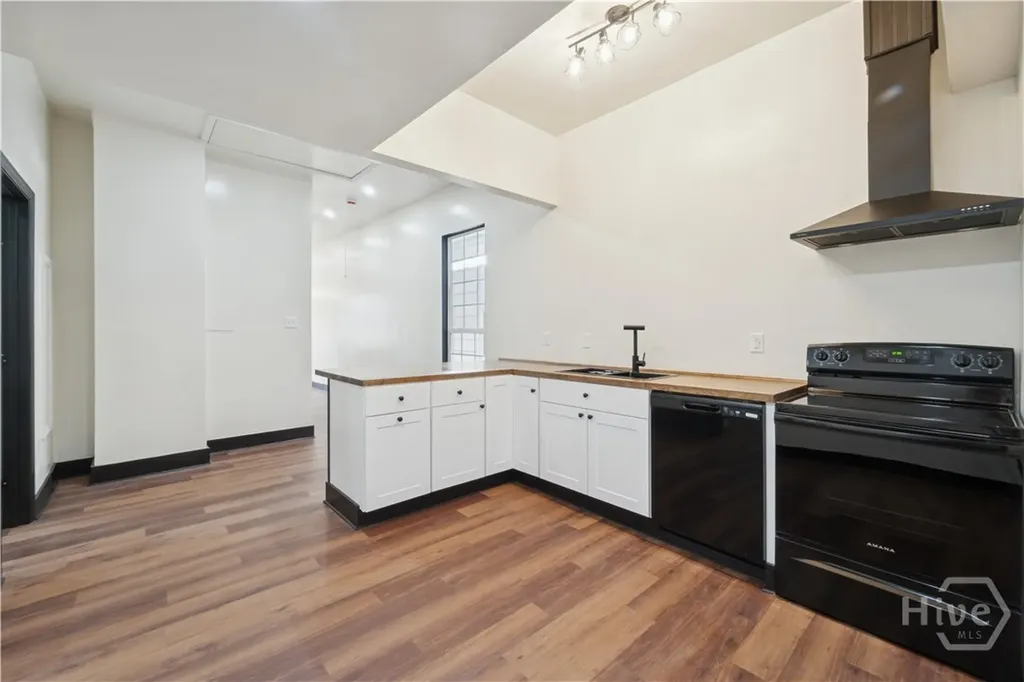 604 W 40th Street Savannah GA 31415