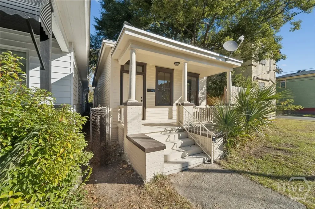 604 W 40th Street Savannah GA 31415