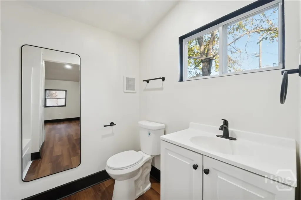 604 W 40th Street Savannah GA 31415