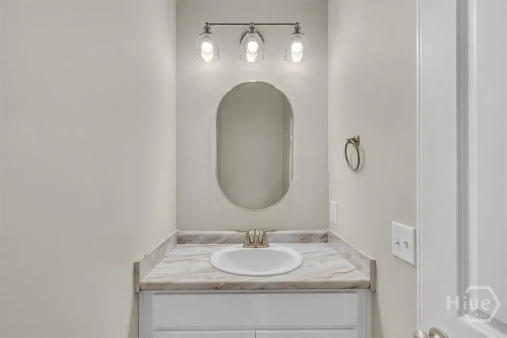 39 Travis Street Savannah GA 31406