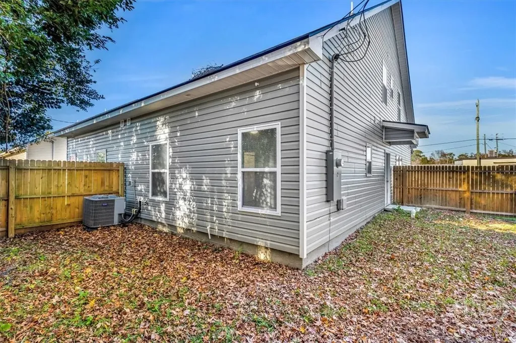 39 Travis Street Savannah GA 31406