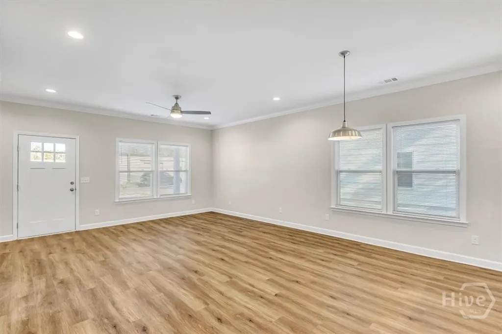 39 Travis Street Savannah GA 31406
