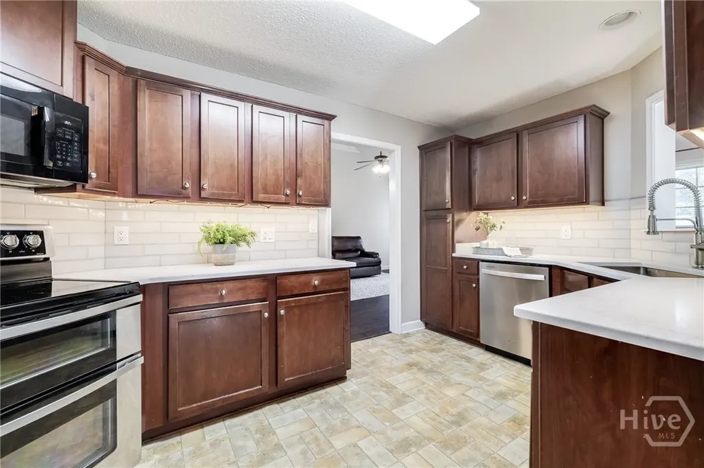 104 Sandstone Drive Bloomingdale GA 31302