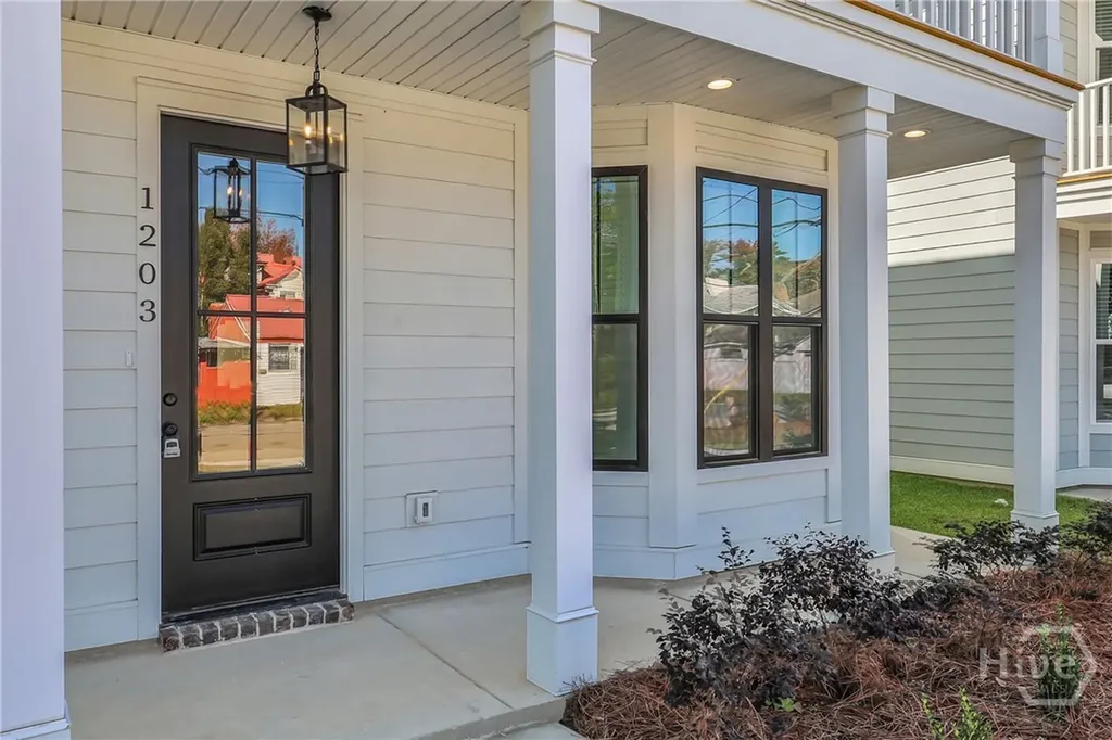 1203 E 34th Street Savannah GA 31404