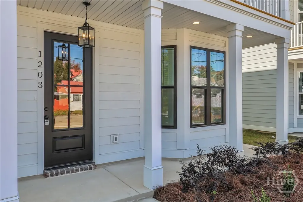 1203 E 34th Street Savannah GA 31404