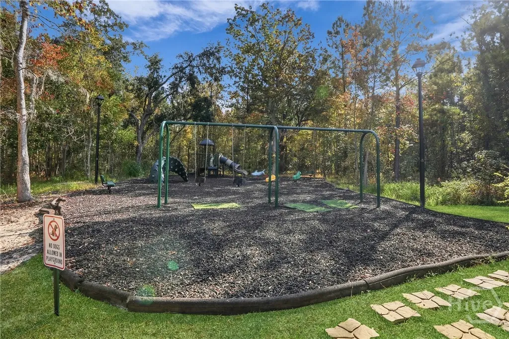 18 Minning Loop Richmond Hill GA 31324