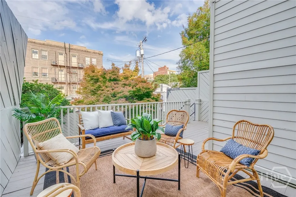 110 W Taylor Street Savannah GA 31401