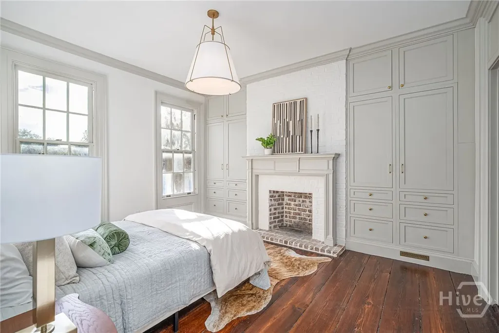 110 W Taylor Street Savannah GA 31401