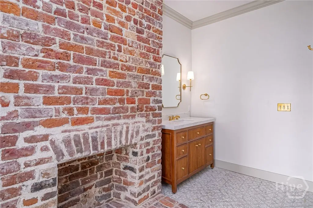 110 W Taylor Street Savannah GA 31401