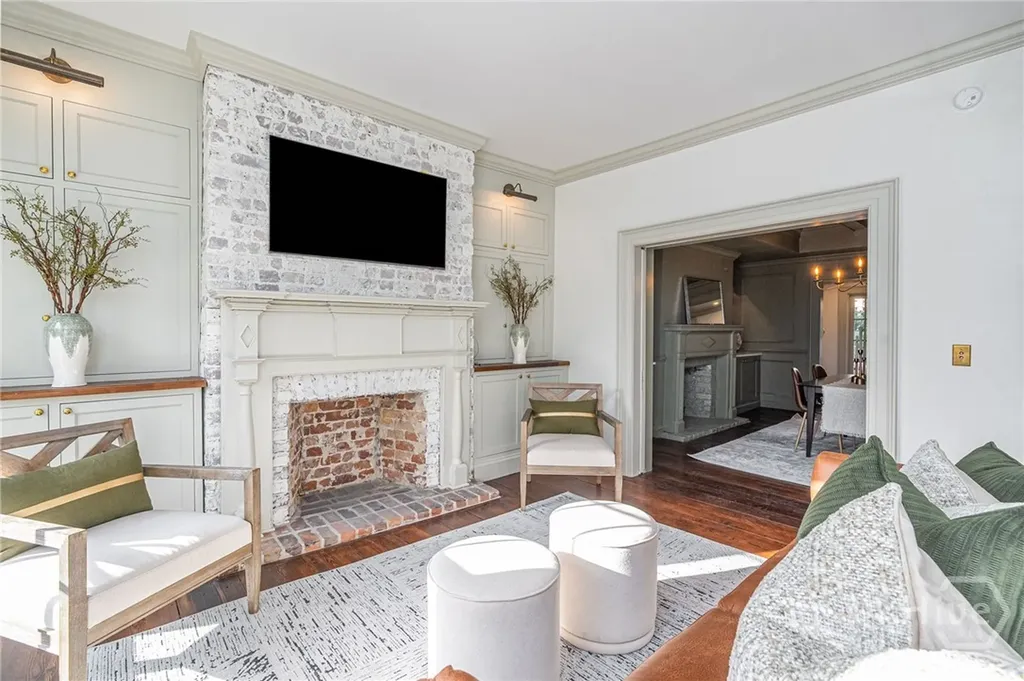 110 W Taylor Street Savannah GA 31401