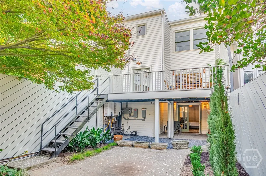 110 W Taylor Street Savannah GA 31401