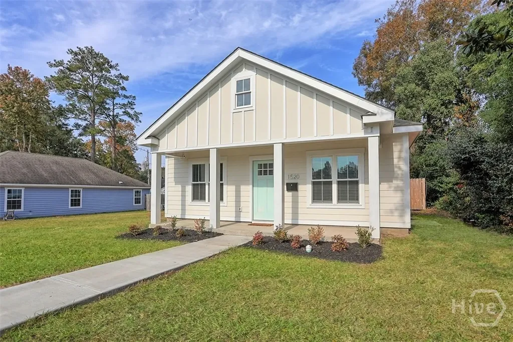 1520 E 56th Street Savannah GA 31404