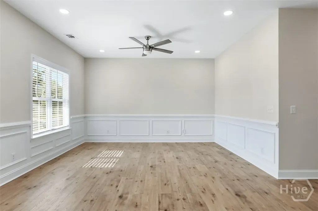 1520 E 56th Street Savannah GA 31404