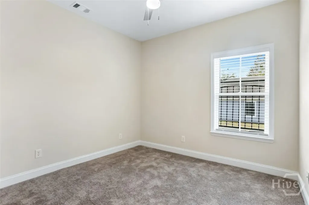 1520 E 56th Street Savannah GA 31404