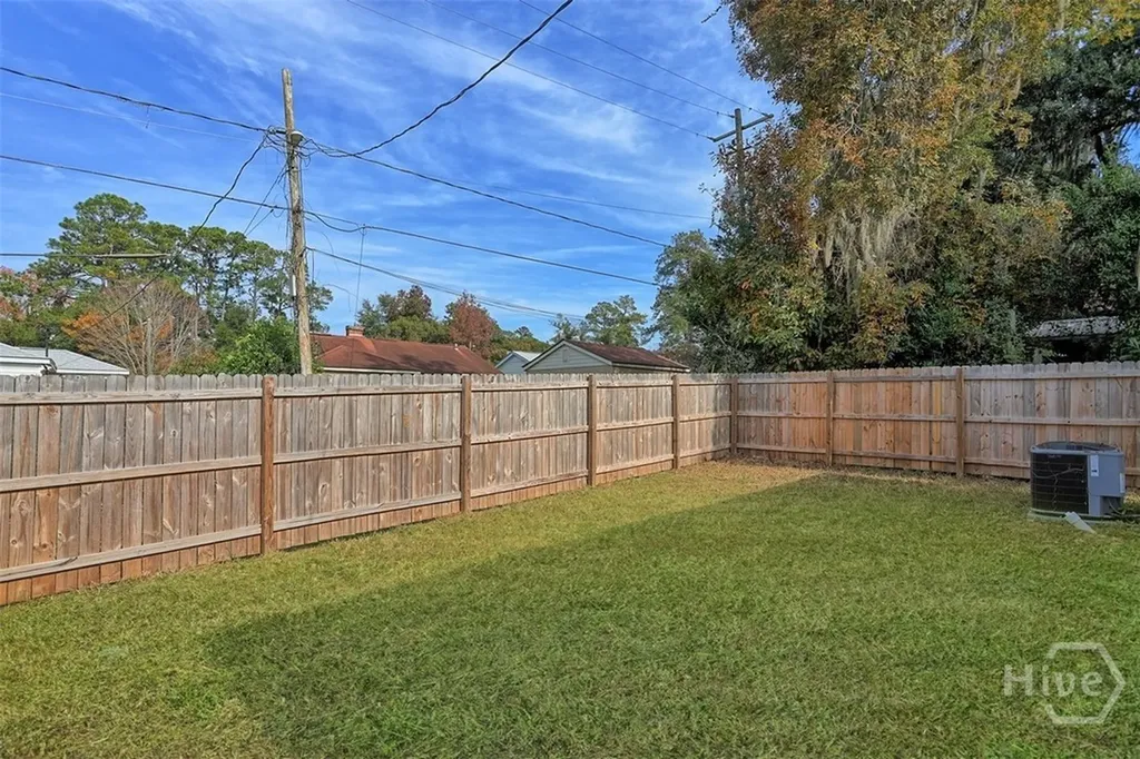 1520 E 56th Street Savannah GA 31404