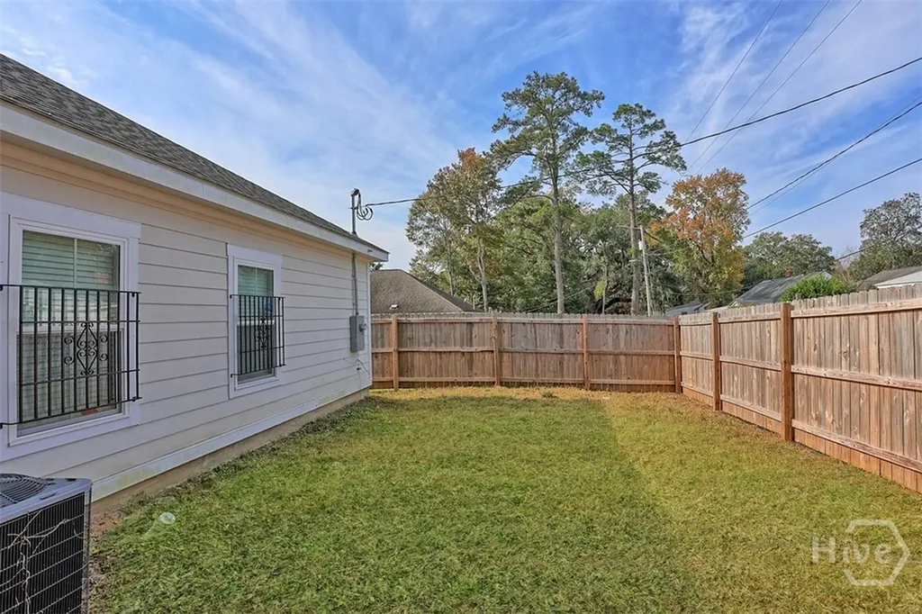 1520 E 56th Street Savannah GA 31404