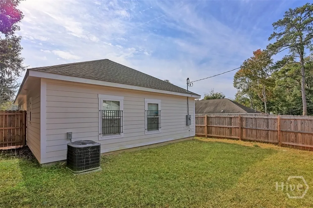 1520 E 56th Street Savannah GA 31404