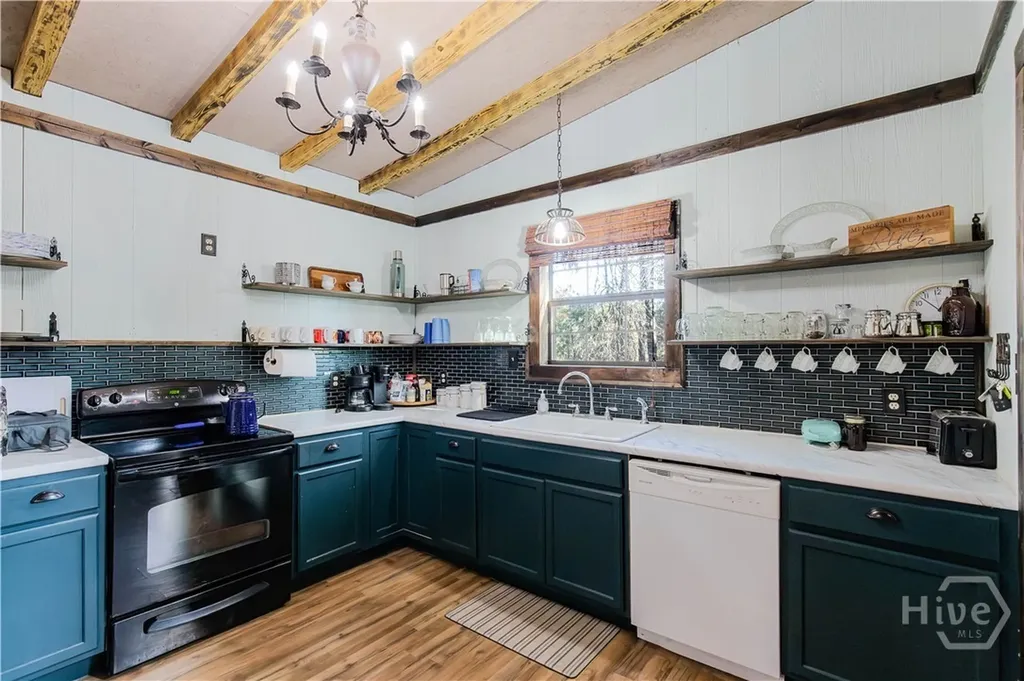 2286 Carter Bight Landing Road Surrency GA 31563