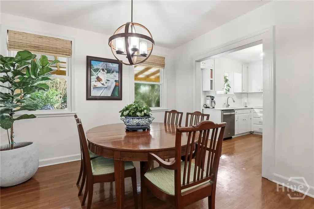 9 Colonel Estill Avenue Savannah GA 31406
