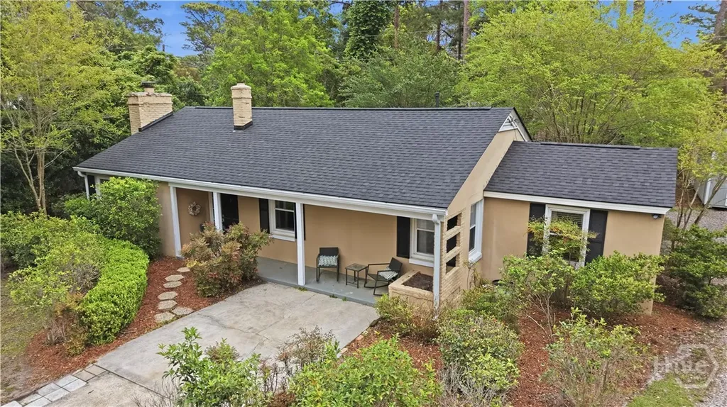 9 Colonel Estill Avenue Savannah GA 31406