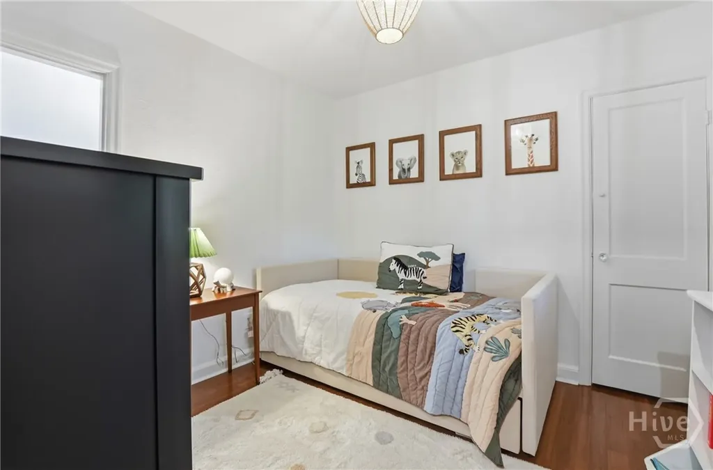 9 Colonel Estill Avenue Savannah GA 31406