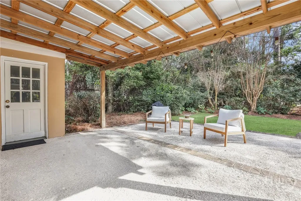 9 Colonel Estill Avenue Savannah GA 31406