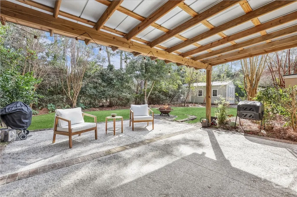 9 Colonel Estill Avenue Savannah GA 31406