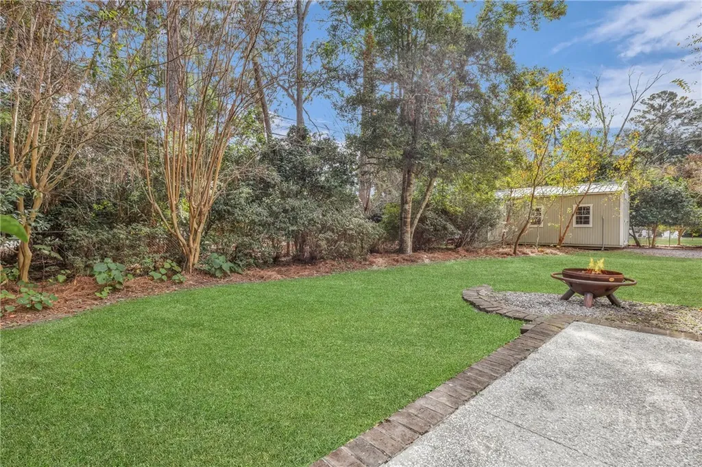 9 Colonel Estill Avenue Savannah GA 31406