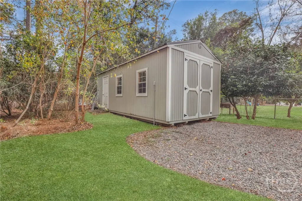 9 Colonel Estill Avenue Savannah GA 31406